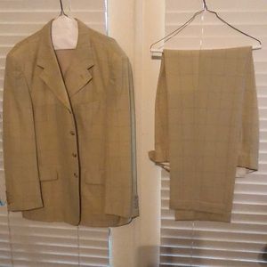Men’s suit